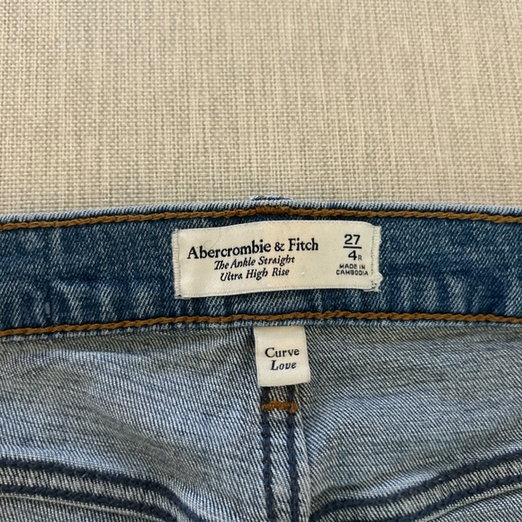 Abercrombie and Fitch Ankle Straight Ultra High Rise Jeans  Size 27|4R - Picture 2 of 9